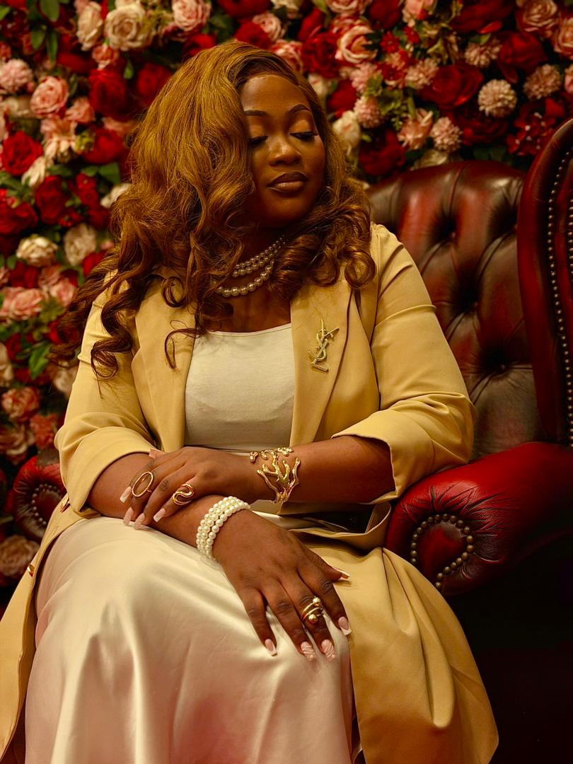 Aema Glitz founder portrait
