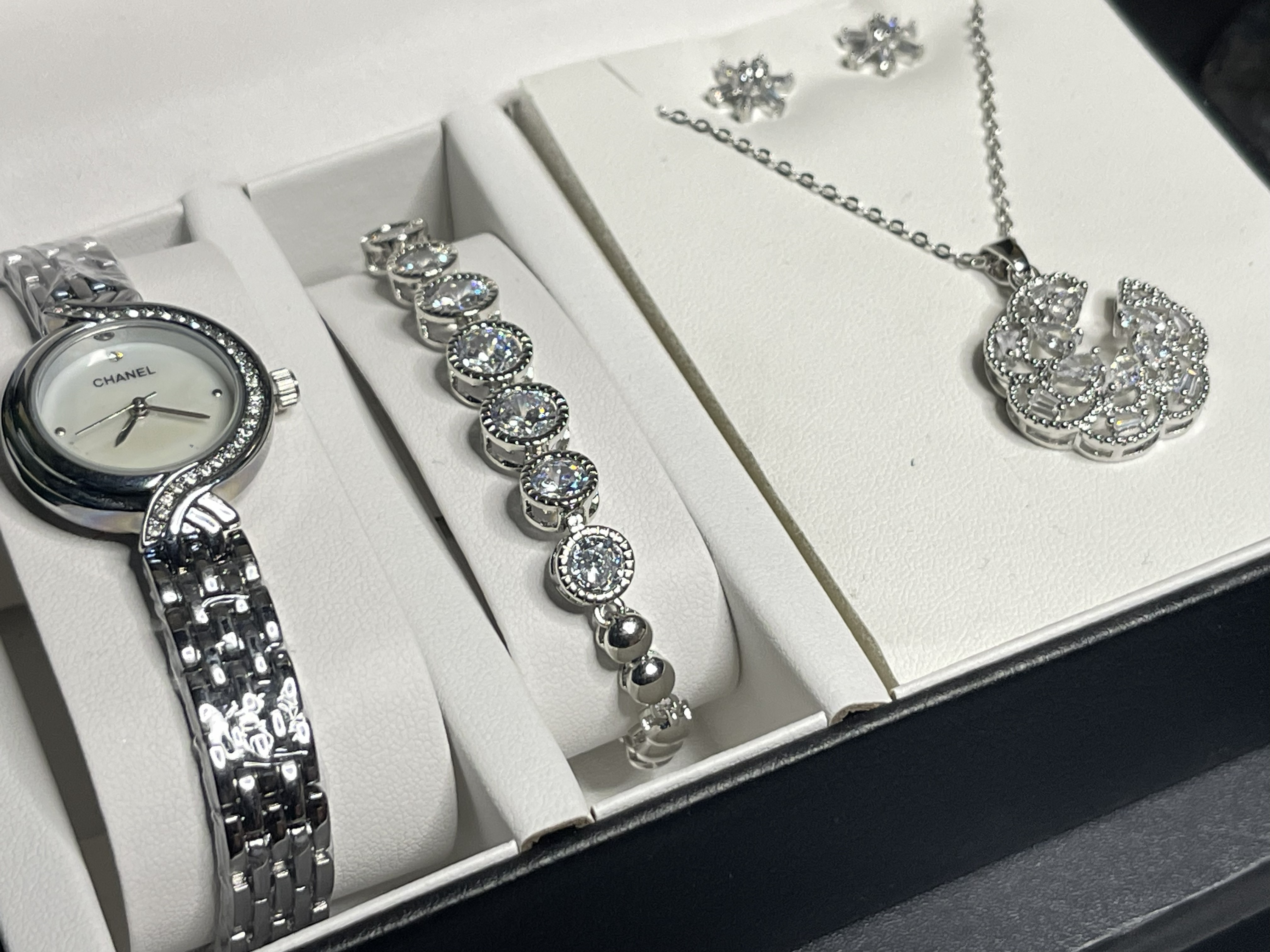 Silver Crystal Elegance Watch & Jewelry Set