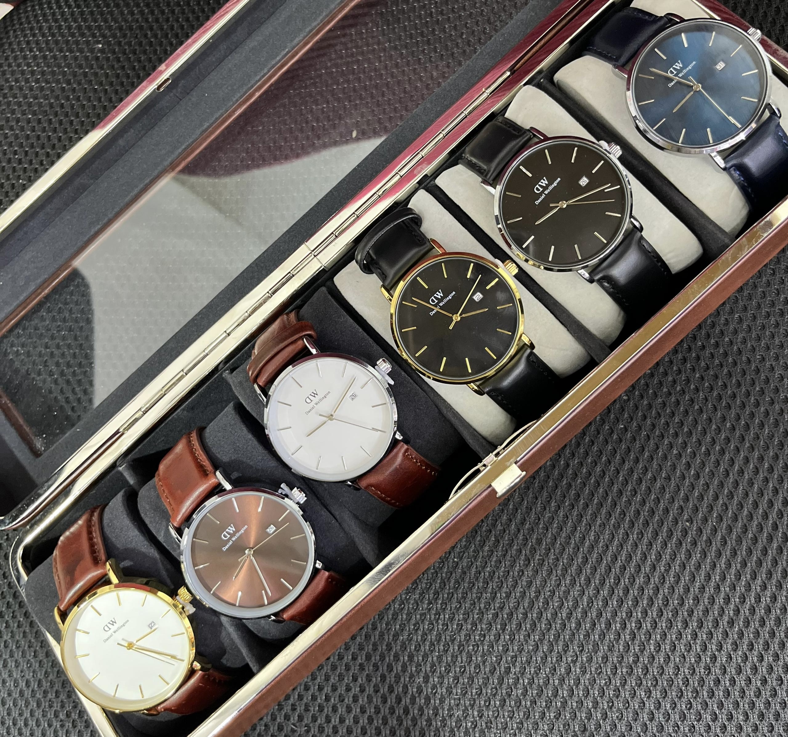 Female watches collection